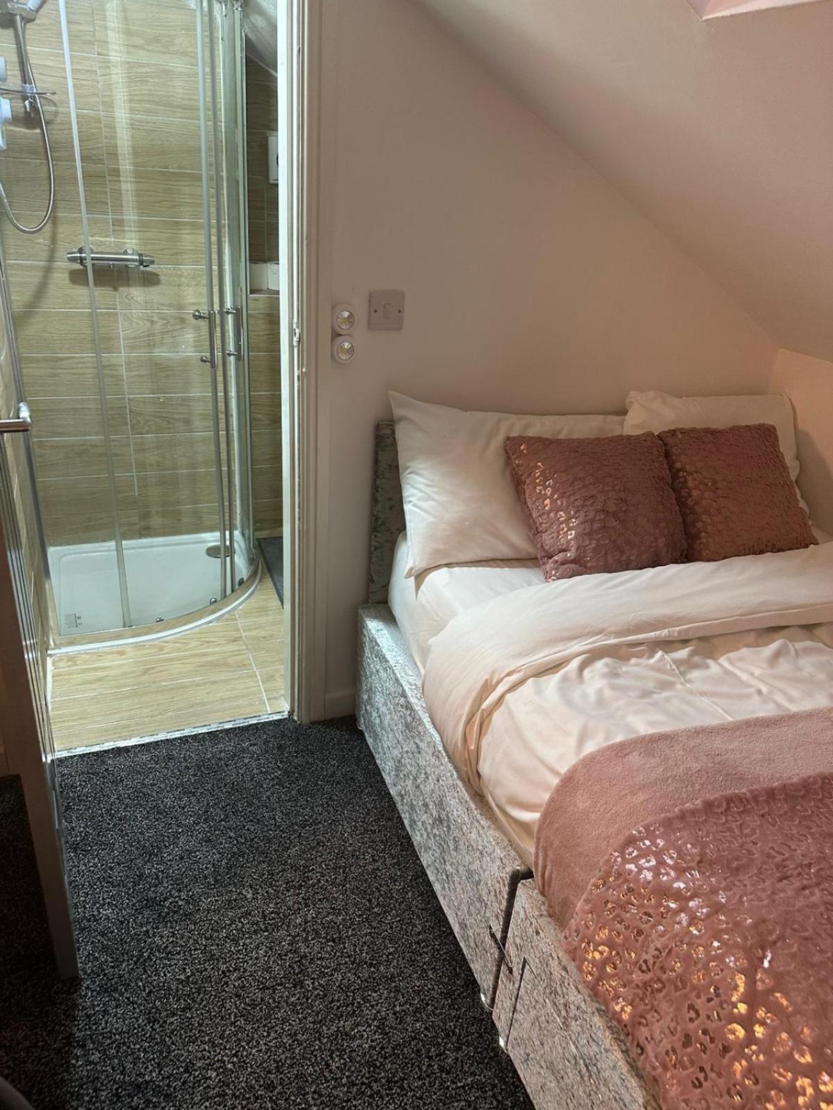 Dans Place Manchester Exterior photo